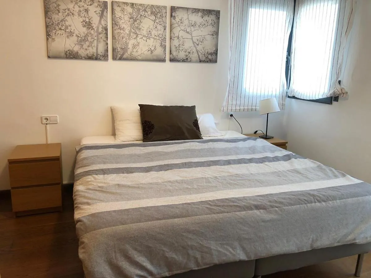 R64 Deluxe Villa Deja Vu Calafell Španělsko